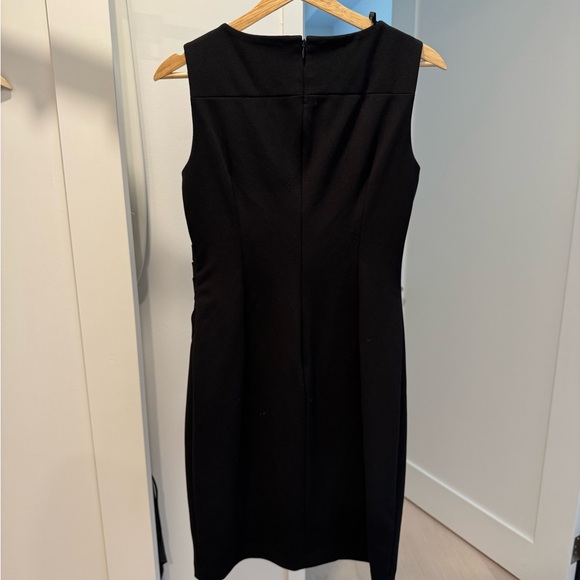 Calvin Klein work dress with cute pattern. - Picture 2 of 3